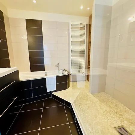Apartment New! Face A La Plage De Pontaillac Royan